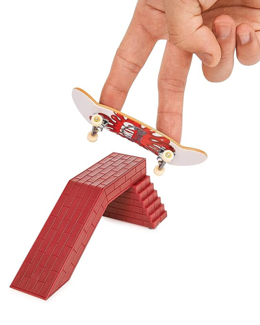 Skate Finger Skateboard Set With Trick Ramps Tech Deck New